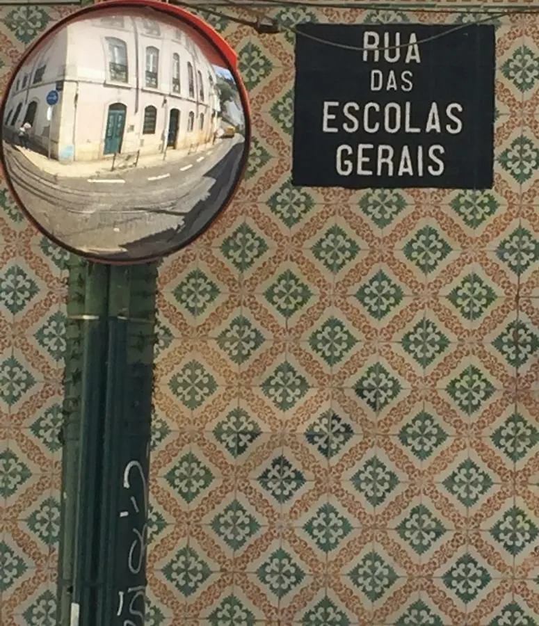 A Casa Das Escolas Gerais Hotel Lisbon Apartment
